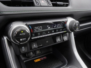 Внедорожник Toyota RAV4 2025 года, 4400000 рублей, Волгоград