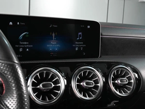 Седан Mercedes-benz CLA-класс 2019 года, 2835000 рублей, Ростов-на-Дону