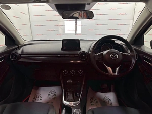 Хетчбэк Mazda Demio 2015 года, 1050000 рублей, Красноярск