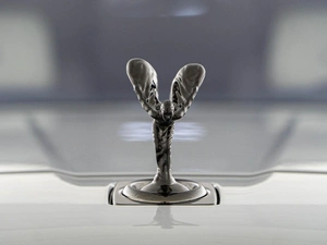 Внедорожник Rolls-Royce Cullinan 2019 года, 33000077 рублей, Москва