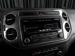 Внедорожник Volkswagen Tiguan 2012 года, 1199000 рублей, Тюмень