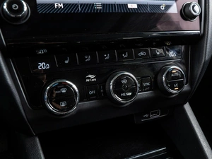 Лифтбек Skoda Octavia 2019 года, 2050000 рублей, Волгоград