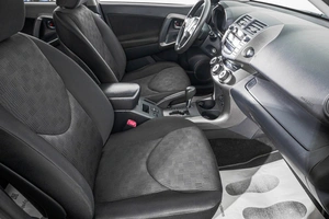 Внедорожник Toyota RAV4 2009 года, 1339000 рублей, Барнаул
