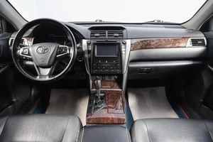 Седан Toyota Camry 2015 года, 2149000 рублей, Новосибирск
