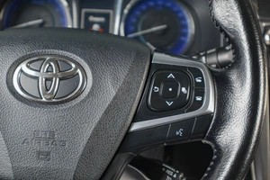 Седан Toyota Camry 2015 года, 1959000 рублей, Тюмень