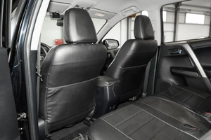 Внедорожник Toyota RAV4 2017 года, 2799000 рублей, Ульяновск