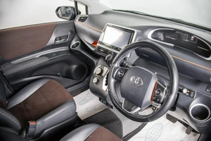 Минивэн Toyota Sienta 2020 года, 1839000 рублей, Пермь