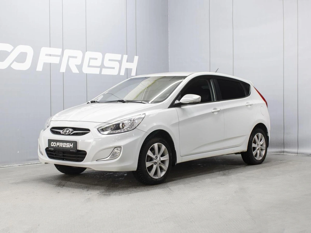 Хетчбэк Hyundai Solaris 2013 года, 915777 рублей, Омск