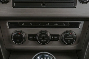 Седан Volkswagen Passat 2015 года, 1519000 рублей, Челябинск