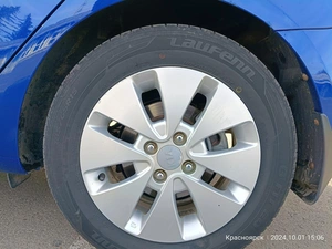 Седан Kia Rio 2013 года, 850000 рублей, Красноярск