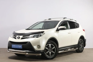 Внедорожник Toyota RAV4 2013 года, 2199000 рублей, Новосибирск