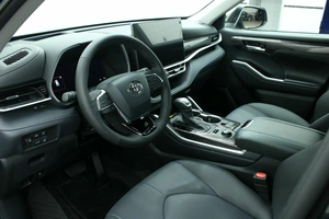 Внедорожник Toyota Highlander 2025 года, 5260000 рублей, Красноярск