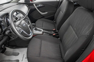 Хетчбэк Opel Astra 2012 года, 649000 рублей, Барнаул