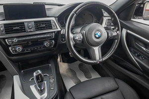 Седан BMW 3 серия 2017 года, 2039000 рублей, Барнаул