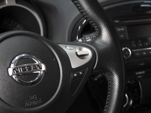 Внедорожник Nissan Juke 2012 года, 1050000 рублей, Омск