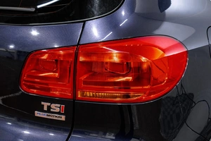 Внедорожник Volkswagen Tiguan 2011 года, 1239000 рублей, Барнаул