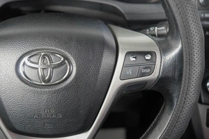 Седан Toyota Avensis 2009 года, 1149000 рублей, Кемерово