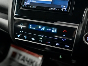 Хетчбэк Honda Fit 2014 года, 1080000 рублей, Красноярск