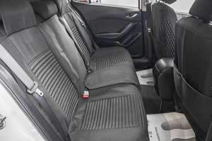 Седан Mazda Axela 2018 года, 1299000 рублей, Барнаул