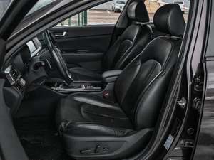 Седан Kia Optima 2018 года, 1999000 рублей, Кирилловка