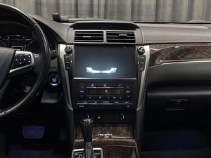 Седан Toyota Camry 2017 года, 2150000 рублей, Красноярск