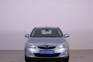 Хетчбэк Opel Astra 2011 года, 819000 рублей, Омск
