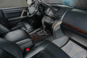 Внедорожник Toyota Land Cruiser 2011 года, 3819000 рублей, Тюмень