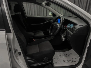 Универсал Toyota Corolla Fielder 2002 года, 630000 рублей, Красноярск