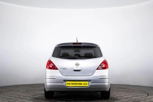 Хетчбэк Nissan Tiida 2013 года, 899000 рублей, Пермь