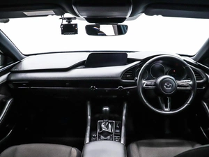 Хетчбэк Mazda 3 2019 года, 1699000 рублей, Красноярск