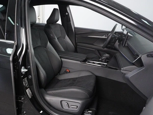 Седан Toyota Camry 2026 года, 4237000 рублей, Красный Пахарь