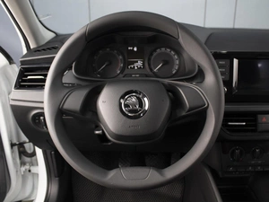 Лифтбек Skoda Rapid 2021 года, 1290000 рублей, Омск