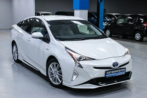 Лифтбек Toyota Prius 2016 года, 1688000 рублей, Солонцы