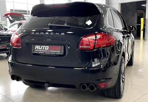 Внедорожник Porsche Cayenne 2013 года, 2497000 рублей, Солонцы