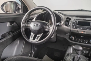 Внедорожник Kia Sportage 2011 года, 1329000 рублей, Томск