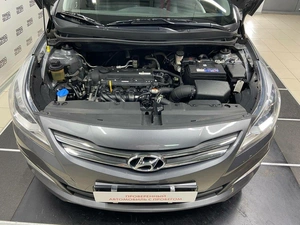 Седан Hyundai Solaris 2015 года, 1078000 рублей, Красноярск