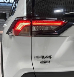 Внедорожник Toyota RAV4 2021 года, 3787000 рублей, Красноярск