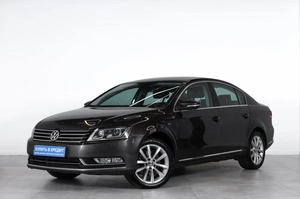 Седан Volkswagen Passat 2011 года, 1099000 рублей, Новосибирск