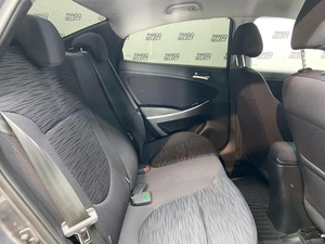 Седан Hyundai Solaris 2015 года, 1078000 рублей, Красноярск