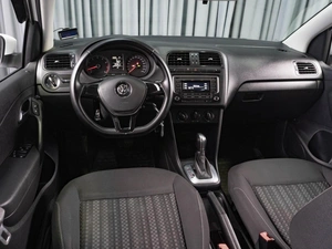 Седан Volkswagen Polo 2017 года, 1049000 рублей, Тюмень