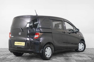 Минивэн Honda Freed 2010 года, 999000 рублей, Кемерово