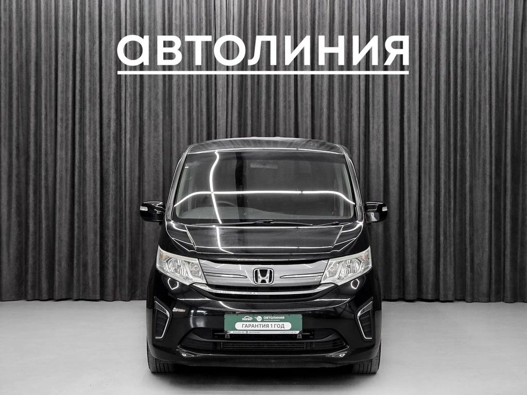Минивэн Honda Stepwgn 2015 года, 1530000 рублей, Красноярск