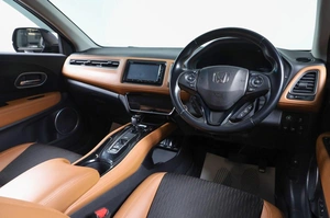 Внедорожник Honda Vezel 2018 года, 2129000 рублей, Новосибирск