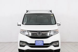 Минивэн Honda Stepwgn Spada 2015 года, 1699000 рублей, Красноярск