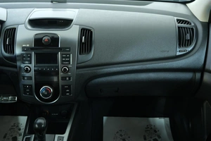 Седан Kia Cerato 2009 года, 979000 рублей, Омск