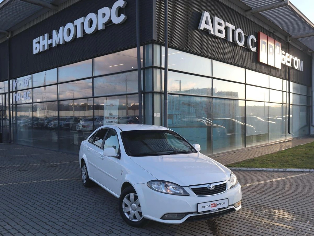 Седан Daewoo Gentra 2013 года, 600000 рублей, Мирное