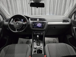 Внедорожник Volkswagen Tiguan 2020 года, 2199000 рублей, Красноярск