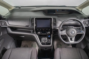 Минивэн Nissan Serena 2018 года, 1949000 рублей, Томск