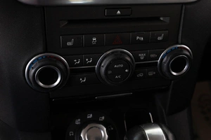 Внедорожник Land Rover Discovery 2010 года, 1369000 рублей, Красноярск