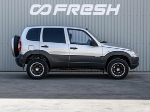 Внедорожник Chevrolet Niva 2011 года, 690000 рублей, Краснодар